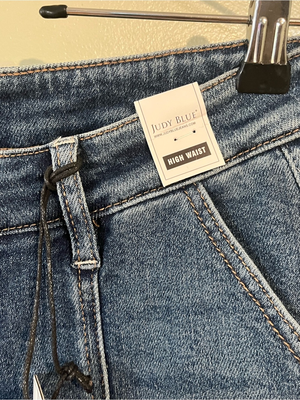 Judy Blue Women's Denim Utility Shorts - Blue L Stretch NWT - Picture 7 of 13